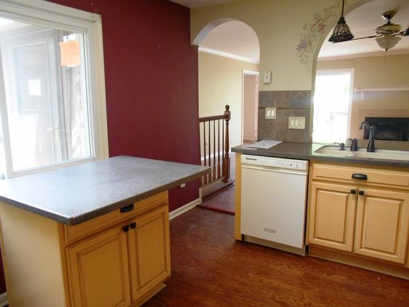 5th image of 29 Stonehearth Sq