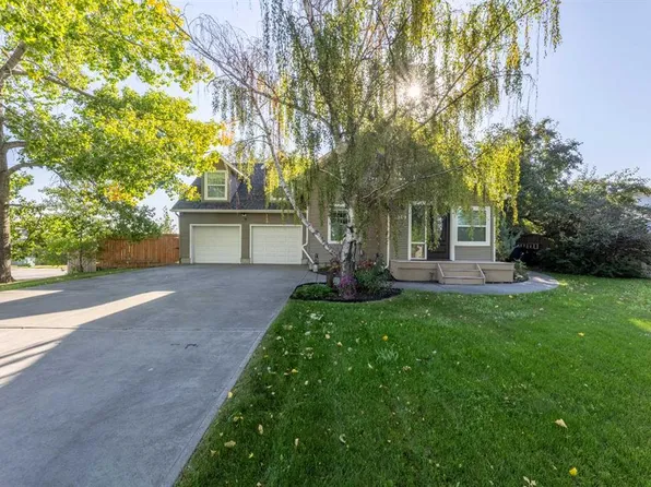 1919 W 14th St, Didsbury, AB T0M 0W0