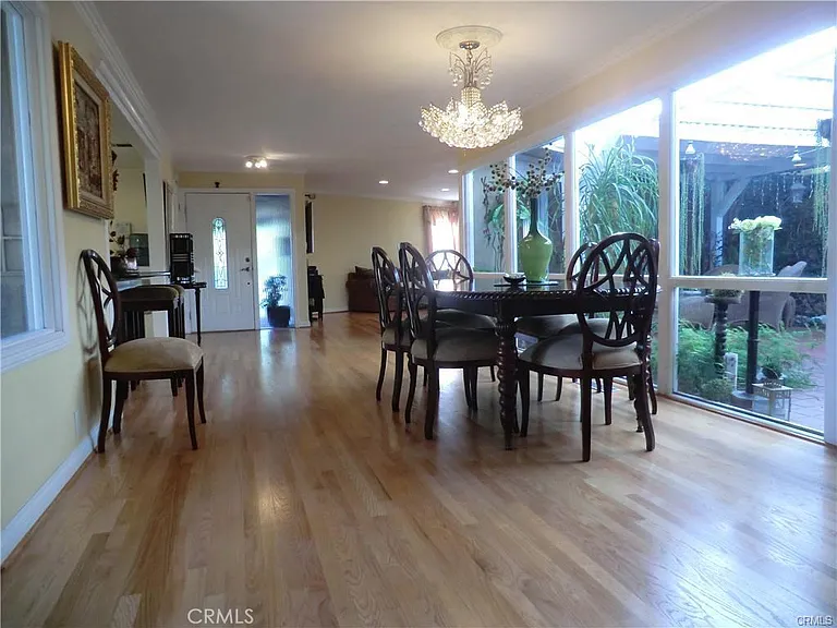 834 Delaware Rd — Photo 3
