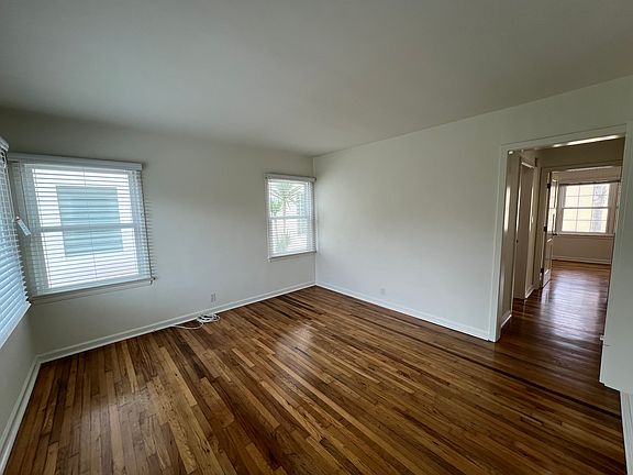 2nd image of 2824 Grand Canal