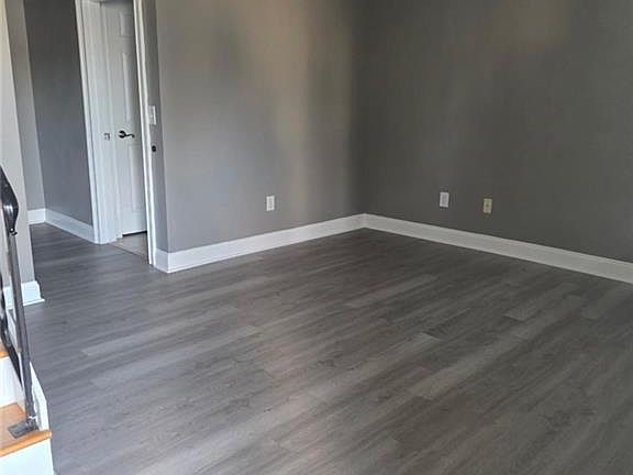 2nd image of 127 Rondak Cir SE