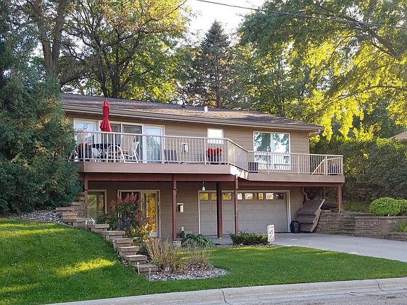 3rd image of 1219 Cedar Ave