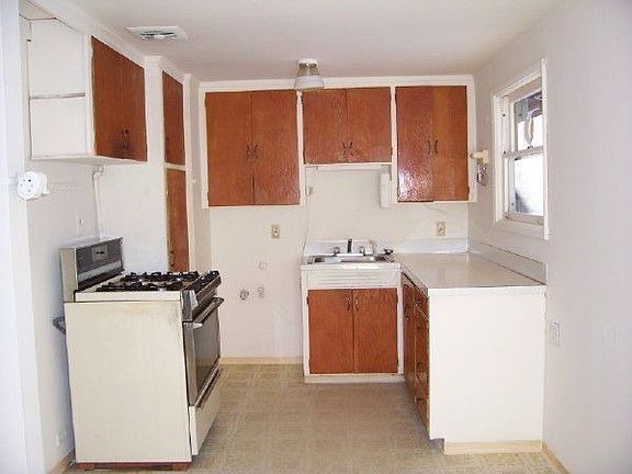 3rd image of 23206 51st Ave W