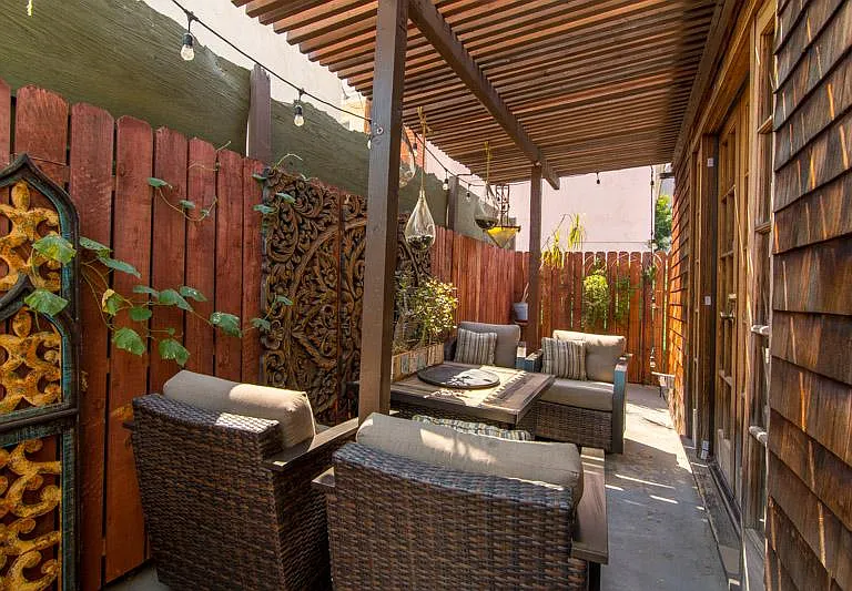 708 E Alta Way — Photo 38