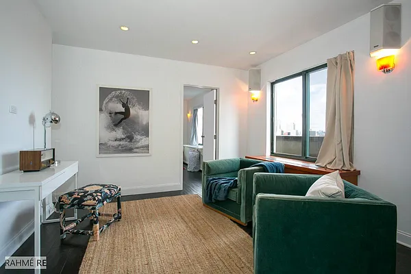 Sold by Rahme Real Estate, LLC | media 6