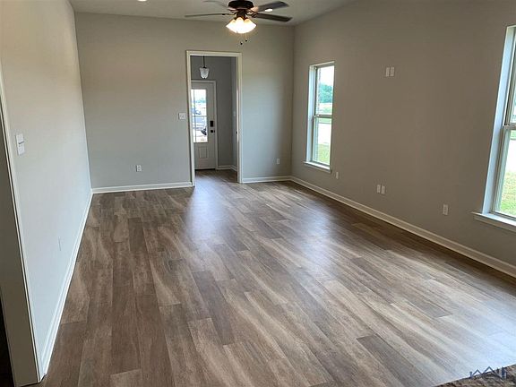 3rd image of 4792 Gisele Dr