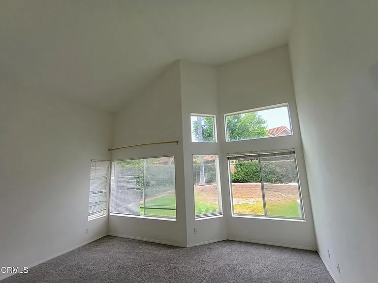 1405 La Culebra Cir — Photo 28