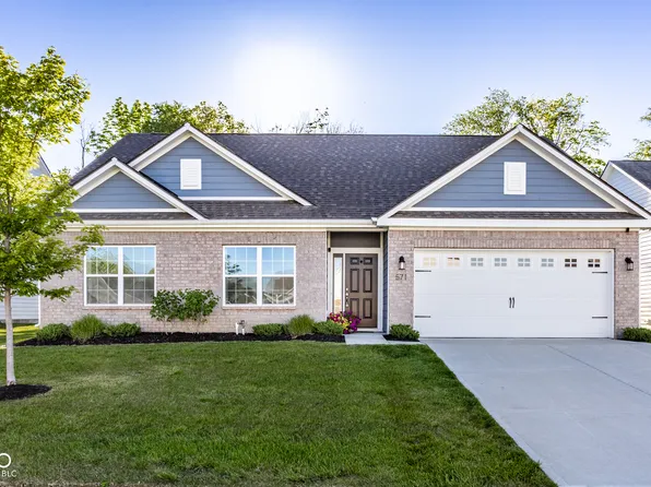 571 Coronado Pl, Greenwood, IN 46143