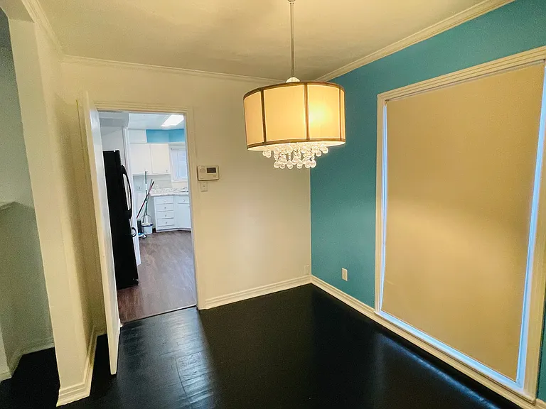 5912 Belgrade Ave — Photo 3