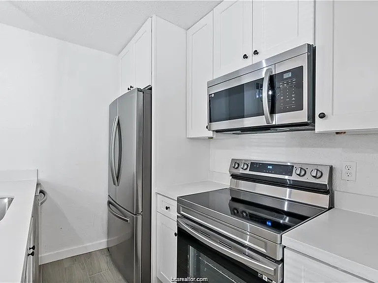 1505 Alpine Cir #A — Photo 10