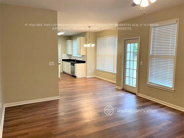 1481 Gateview Way — Photo 5