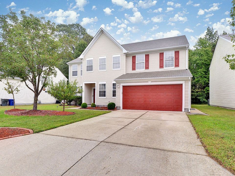 1st image of 952 Foxboro Dr