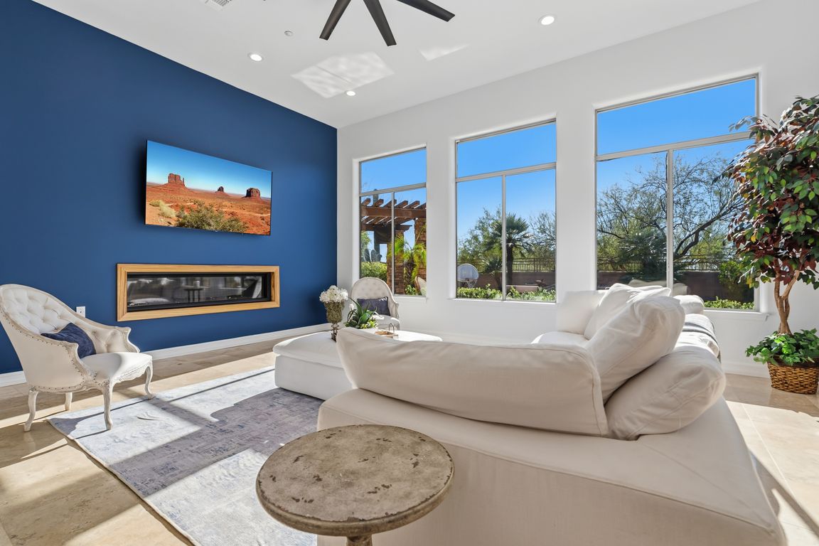 next background image