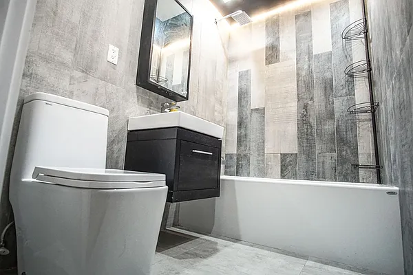 Rented by Lofts and Flats LLC | media 8