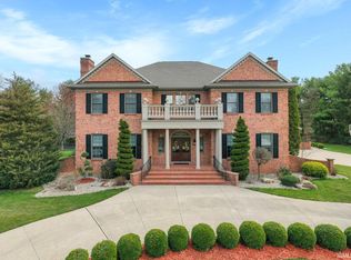 51494 Autumn Ridge Dr, Granger, IN 46530