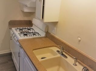 4723 Erskine St #10, Omaha, NE 68104