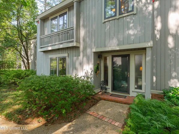 22 Eastbrooke St, Jackson, MS 39216