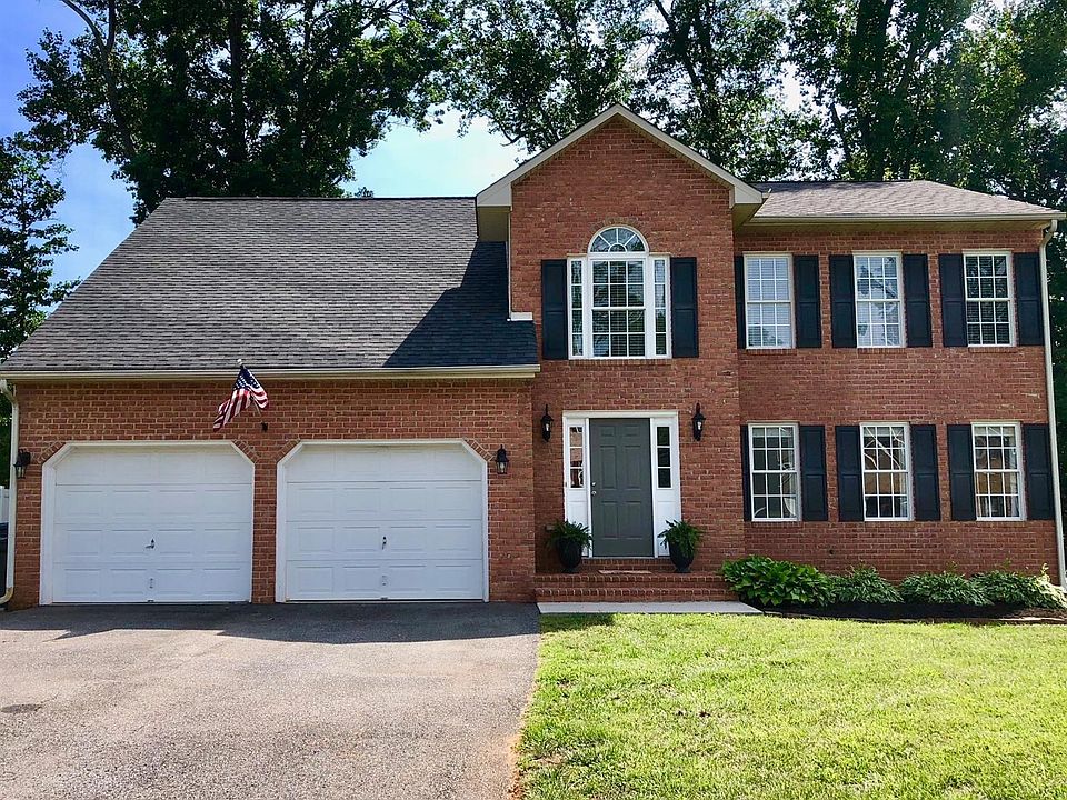 1st image of 1105 Woods End Ln