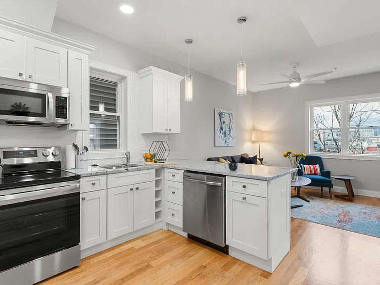 36 Emerson St #1 — Photo 9