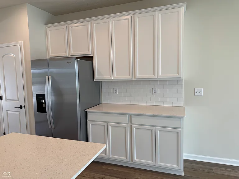 7304 Selah Ln — Photo 8