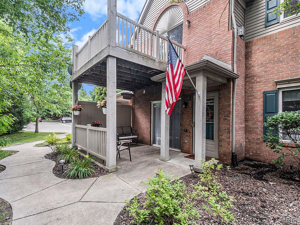 1st image of 254 Marigold Cir