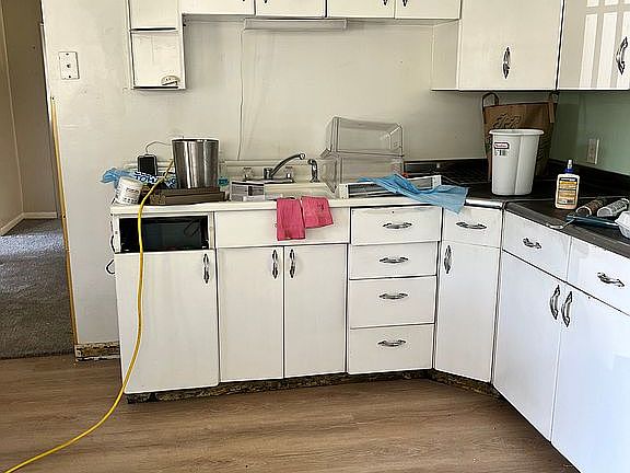 New laminate floors