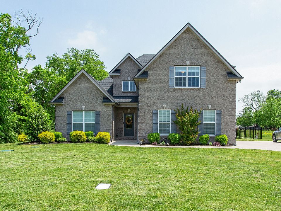 1st image of 3415 Titus Ln