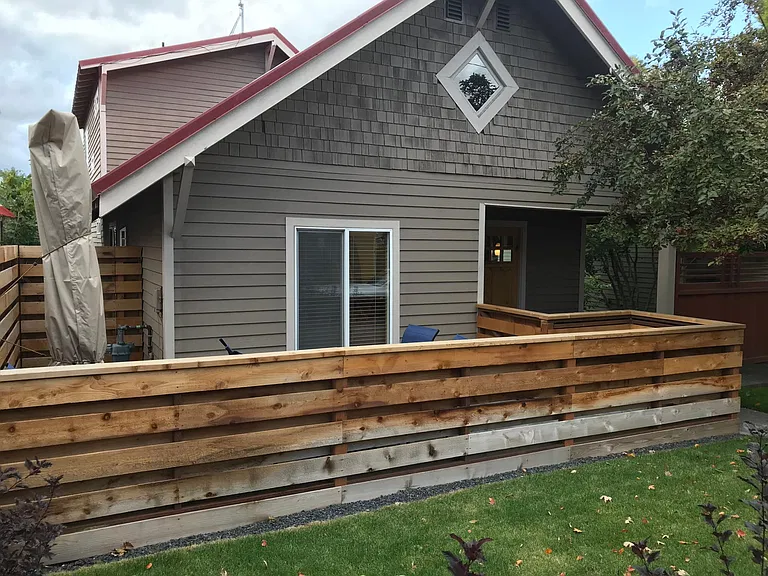 1-bedroom rental at 139 Nw Broadway St, Bend, OR