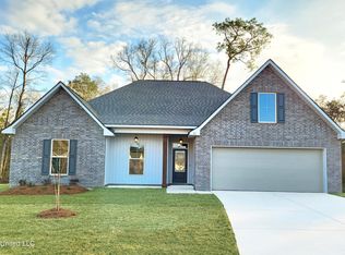 13 Sumner Cv, Long Beach, MS 39560