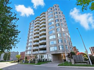 174 Mountain Park Ave #2W, Hamilton, ON