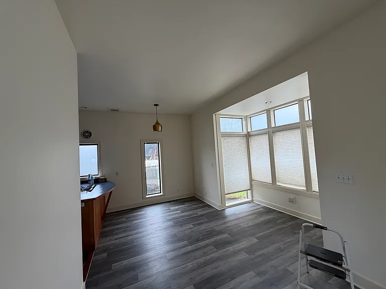 14 W Dravus St #B — Photo 5