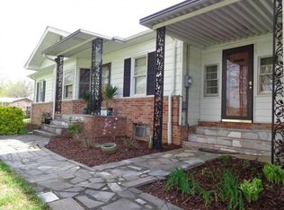 694 Liberty Church Rd, Kingsport, TN 37663