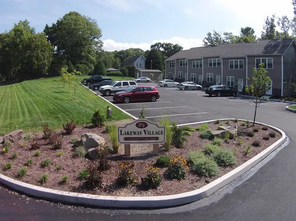 15 Lakeway Village Ln, Harveys Lake, PA 18618