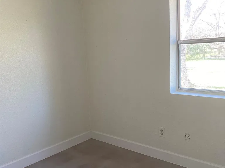 805 Laurel St — Photo 7