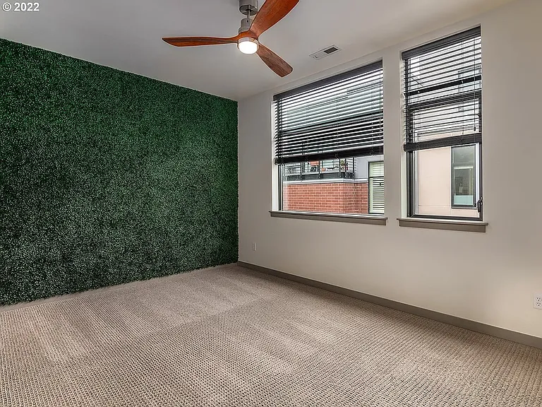 1726 NW Riverscape St — Photo 21