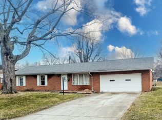 429 Burnham Dr, Fostoria, OH 44830