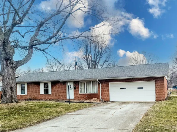 429 Burnham Dr, Fostoria, OH 44830