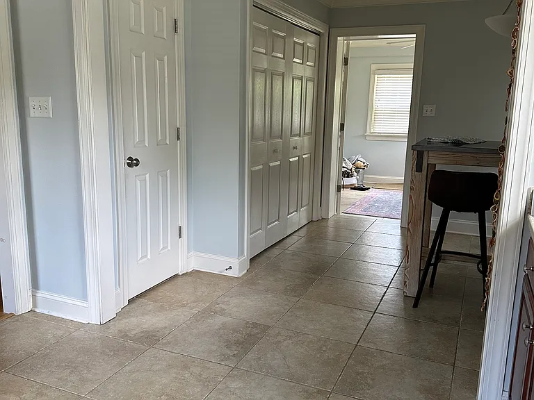 6822 Monument Ave — Photo 17