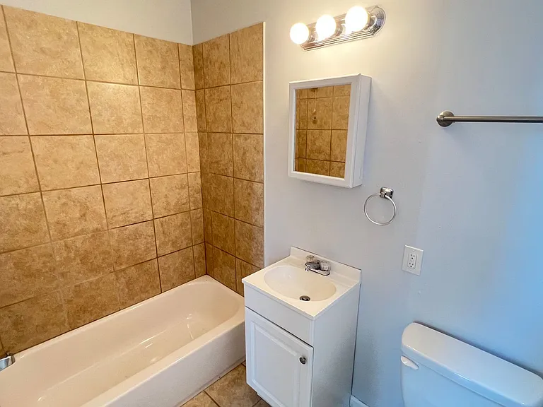 4212 Parkside Ave — Photo 8