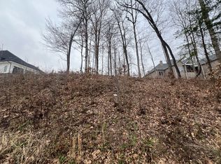 1105 Oak Chase Blvd, Lenoir City, TN 37772