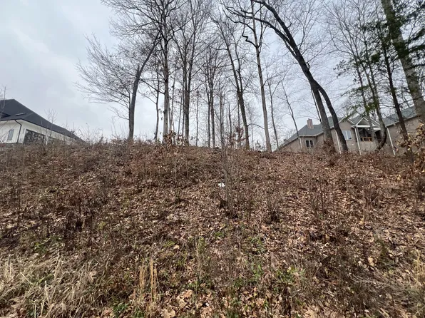 1105 Oak Chase Blvd, Lenoir City, TN 37772