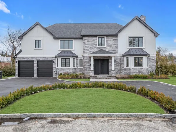 7 Copperbeech Lane, Lawrence, NY 11559