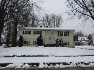 1211 Redcliffe Rd, Catonsville, MD 21228