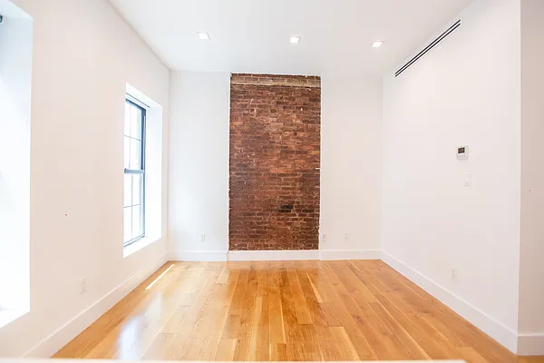 Rented by Keren Capital Group, LLC | media 18