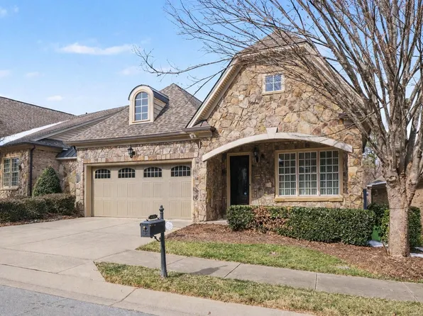 4105 Gardenlake Dr, Raleigh, NC 27612