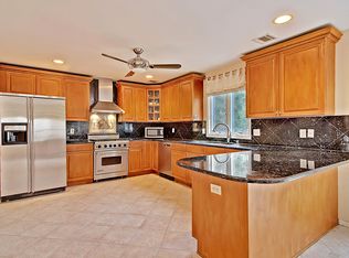 8 Rookwood Ter, Morris Plains, NJ 07950