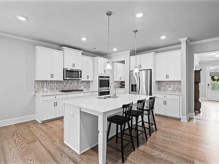 149 Treeline Trl — Photo 4