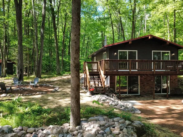 W2474 Tall Moon Rd, Keshena, WI 54135