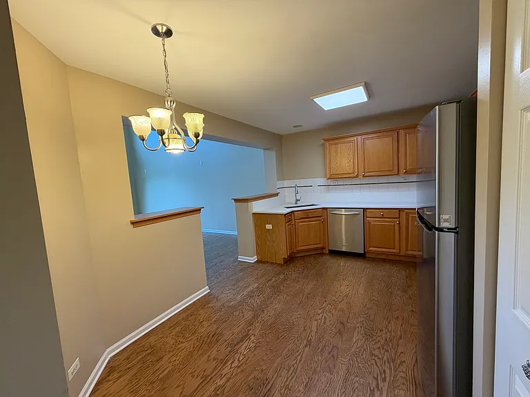 3257 Cool Springs Ct — Photo 5