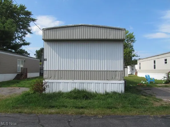 83 Martha Dr, Madison, OH 44057